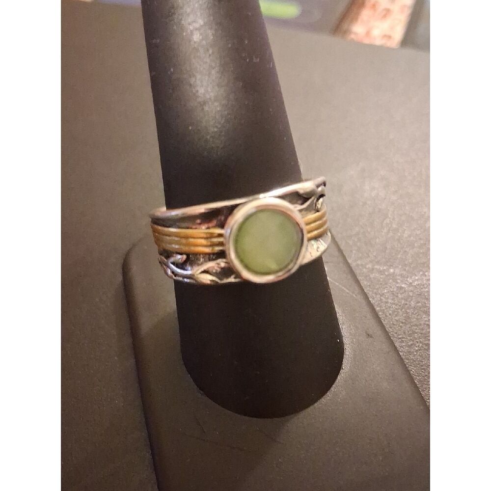 Ring Size 9 Beautiful Silver And Gold With Green Stone New